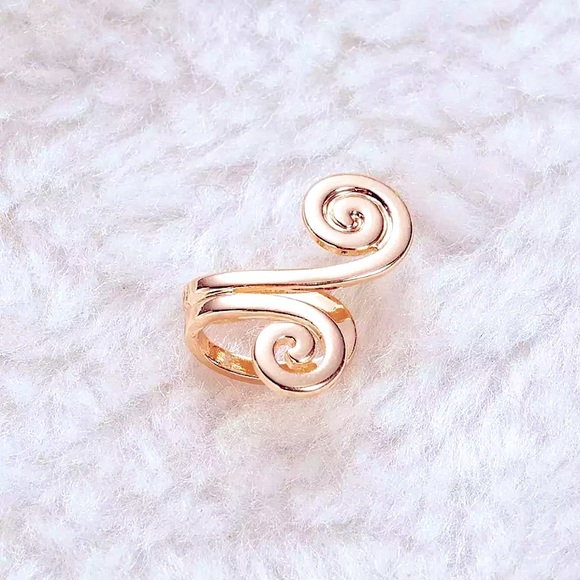 🔴𝟭𝟬/$𝟮𝟱🔴NEW Gold Cuff Swirl Wrap Earring - Picture 5 of 10